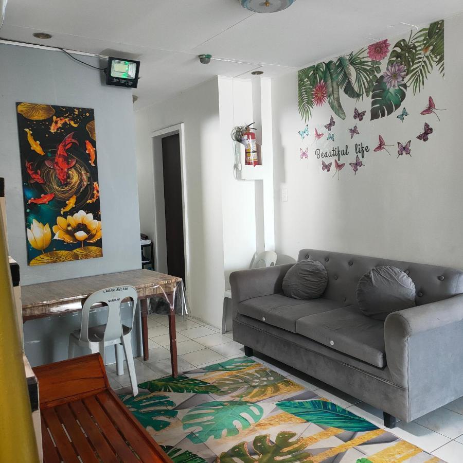 Pier La Casa Homestay Building Surigao Esterno foto