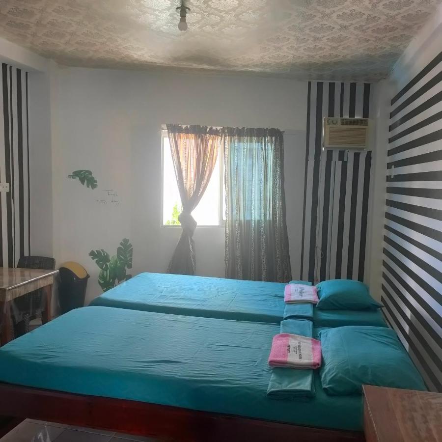 Pier La Casa Homestay Building Surigao Esterno foto